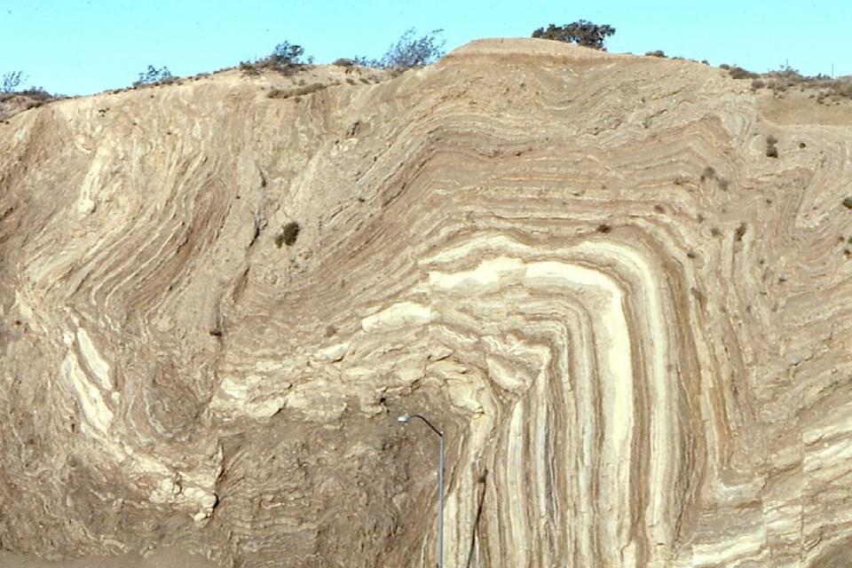 N090 Seismic Formation